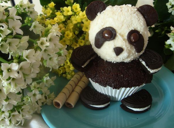 Make Panda CupCakes